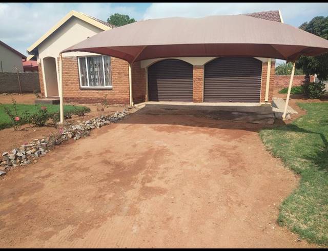 4 BEDROOM PROPERTY TO RENT IN MANKWENG